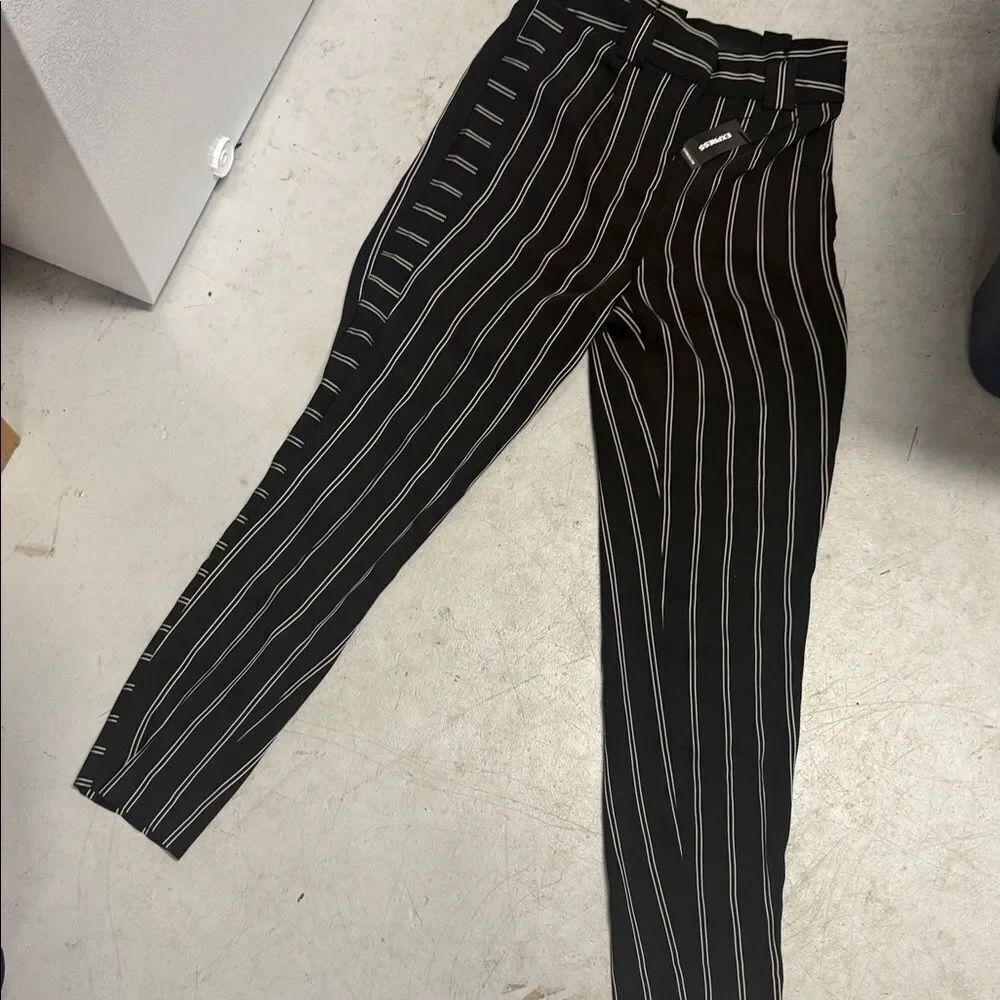 Express Black and White Striped Trouser Dress Pants NWT - Size 0R